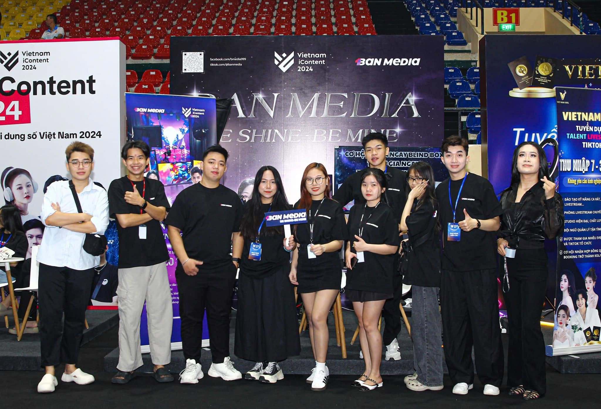 Tập thể BM ENTERTAINMENT tại Vietnam iContent 2024